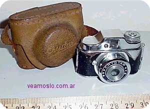 cámara fotográfica miniatura