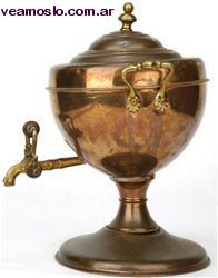tetera de cobre con canilla